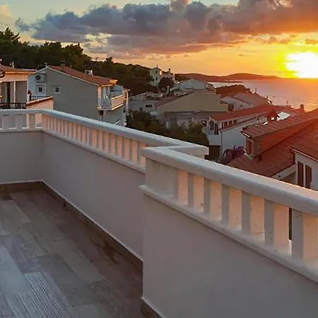 Apartment 2 Bedroom Lovely In Hvar Hvar Town