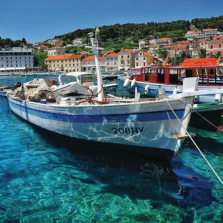2 Bedroom Lovely In Hvar Apartment Hvar Town