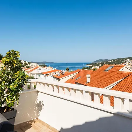 2 Bedroom Lovely In Hvar Apartment Hvar Town