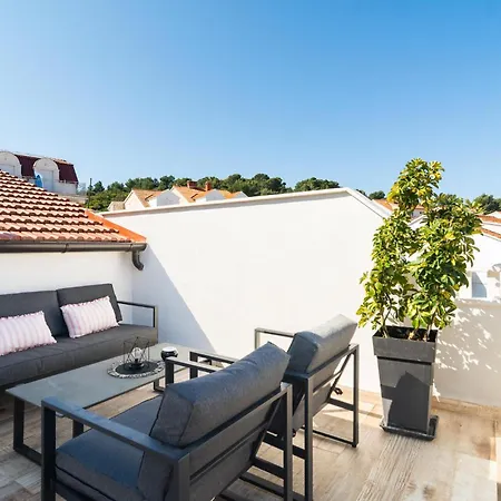 2 Bedroom Lovely In Hvar Apartment Hvar Town