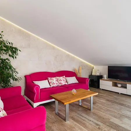 Apartment 2 Bedroom Lovely In Hvar Hvar Town