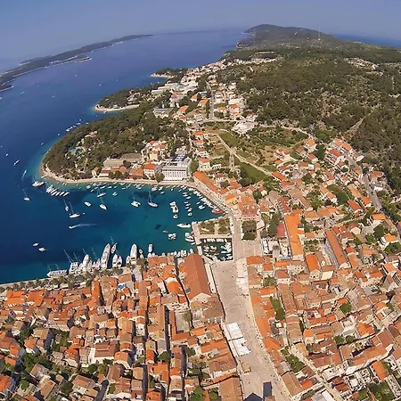 Apartmán 2 Bedroom Lovely In Hvar *