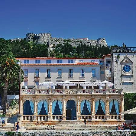 In Hvar With Wifi